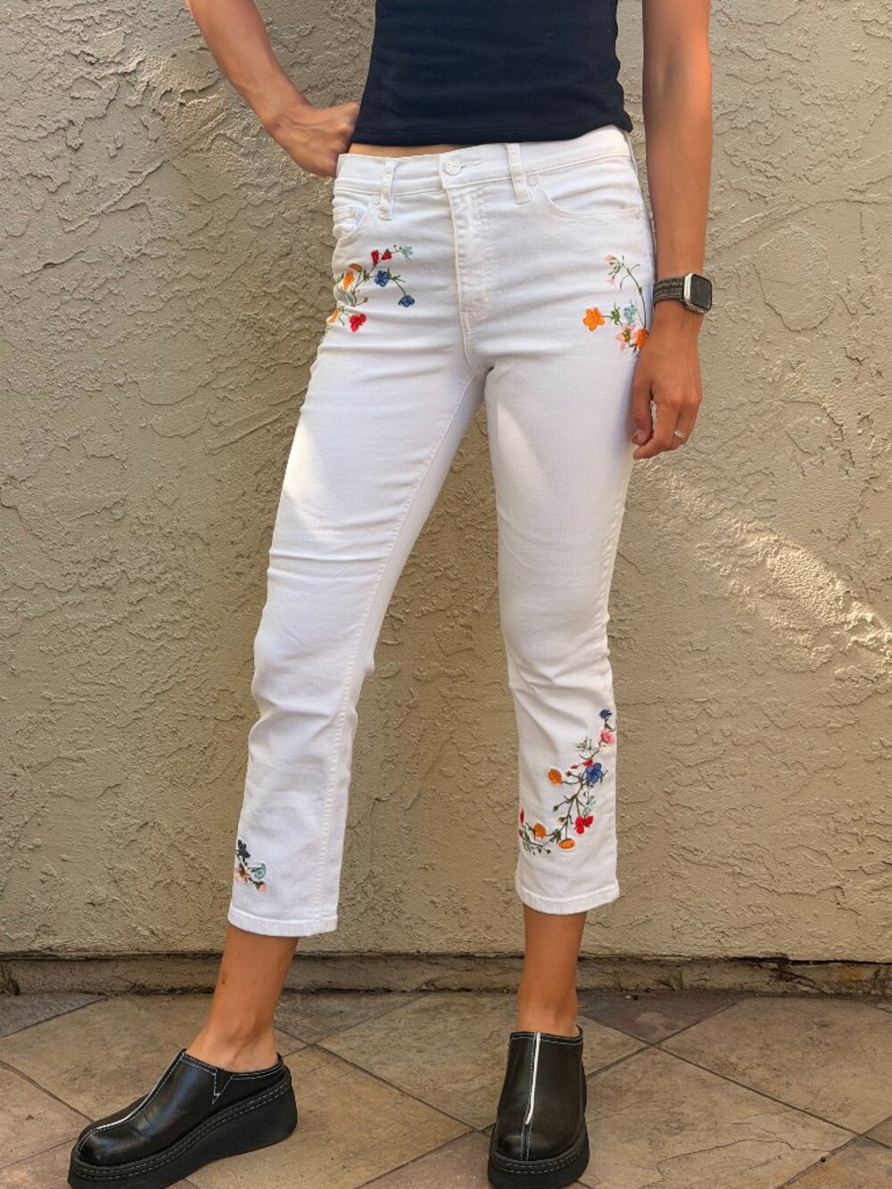 Boho Chic Tory Burch Floral Embroidered Jeans Womens 26 White Crop Pants